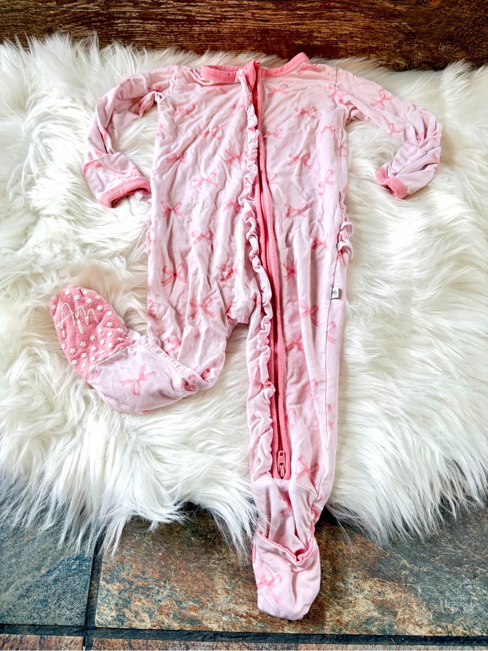 AUTUMN MOON | Pink Bows Bamboo Convertible Zip Romper - Picture 2 of 4
